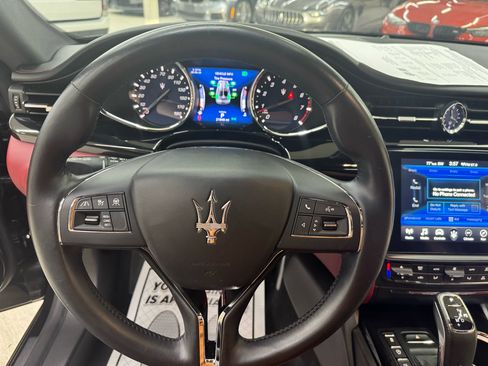 Used 2020 Maserati Quattroporte S image 22