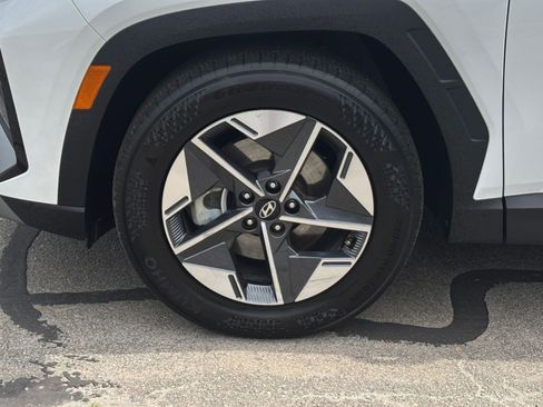 Used 2025 Hyundai Tucson SEL FWD image 33