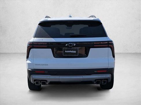 New 2026 Chevrolet Traverse LT FWD image 8