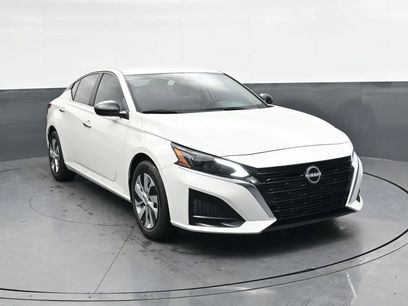 Certified 2025 Nissan Altima 2.5 S