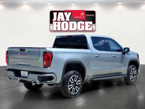 Used 2025 GMC Sierra 1500 AT4 w/ AT4 Premium Package AWD/4WD image 6