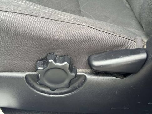 Used 2019 Toyota Tacoma TRD Sport AWD/4WD image 22