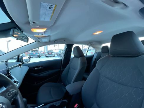 Used 2021 Toyota Corolla LE image 22