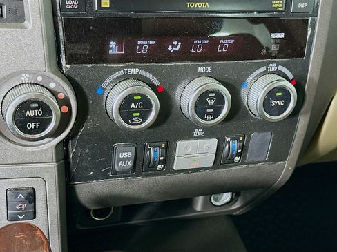 Used 2011 Toyota Sequoia Platinum image 24