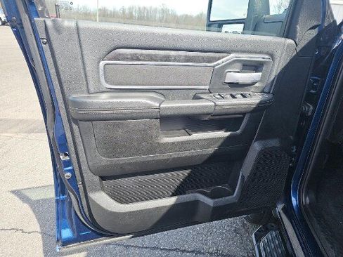 Used 2024 RAM 2500 Big Horn w/ Night Edition image 9