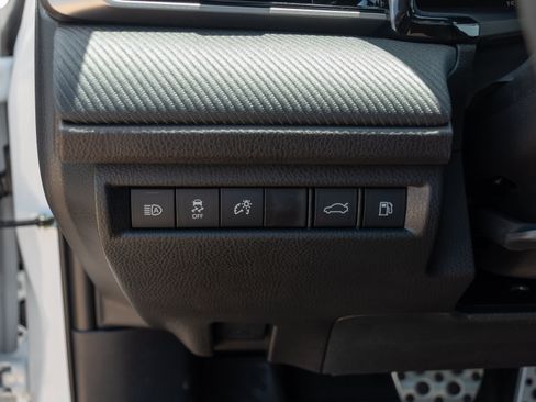 New 2026 Toyota Camry Hybrid FWD image 11
