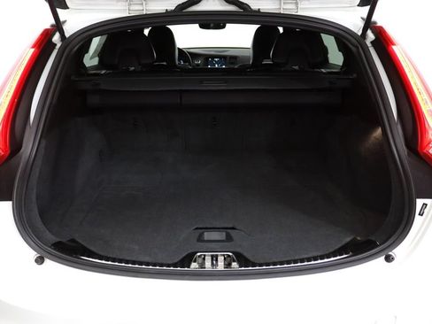 Used 2015 Volvo V60 T6 R-Design Platinum w/ Climate Package AWD/4WD image 28