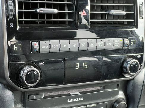 Used 2022 Lexus GX 460 AWD/4WD image 32