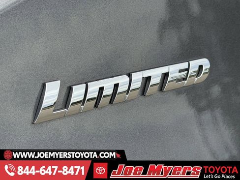 Used 2024 Toyota Tundra Limited image 11