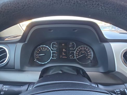 Used 2018 Toyota Tundra SR5 w/ SR5 Upgrade Package RWD image 18