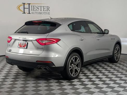 Used 2018 Maserati Levante AWD/4WD image 7