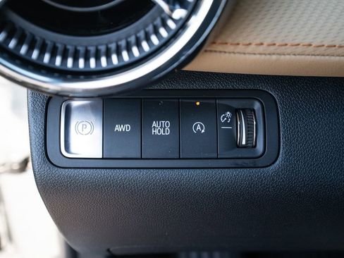 New 2026 Chevrolet Equinox ACTIV w/ LPO, Floor Liner Package image 23