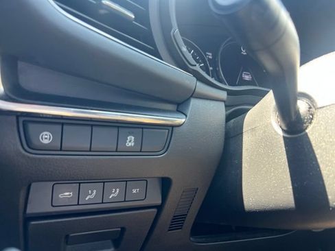 Used 2019 MAZDA MAZDA3 Sedan FWD image 19