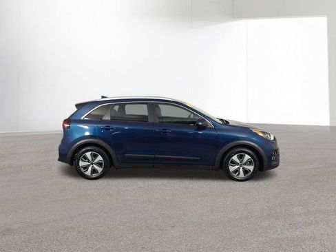 Used 2020 Kia Niro LX image 41