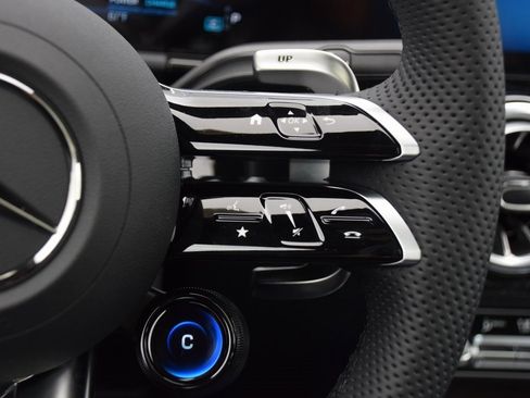 New 2025 Mercedes-Benz GLA 35 AMG 4MATIC image 23