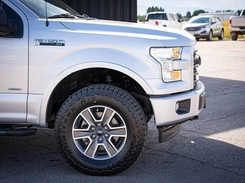 Used 2017 Ford F150 XLT w/ Equipment Group 302A Luxury image 5