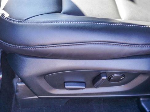 Used 2023 Ford Explorer XLT w/ Equipment Group 202A image 19