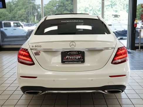 Used 2019 Mercedes-Benz E 300 w/ Premium 1 Package image 15