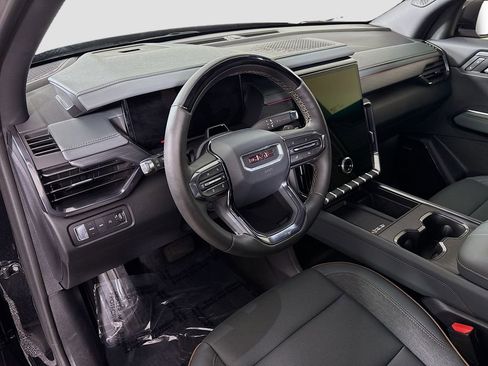 Used 2025 GMC Acadia AT4 w/ Super Cruise Package image 10