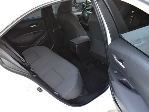 Used 2021 Toyota Corolla LE FWD image 25
