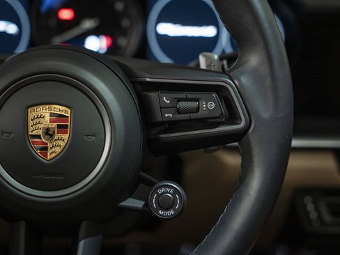 Used 2023 Porsche 911 Carrera 4S image 36