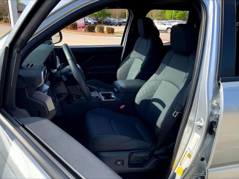 Used 2024 Toyota Tacoma SR5 image 8