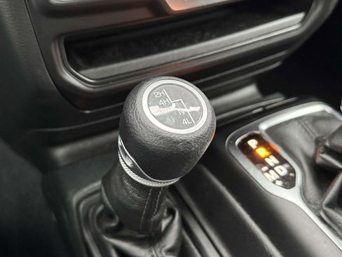 Used 2023 Jeep Wrangler Sport image 13