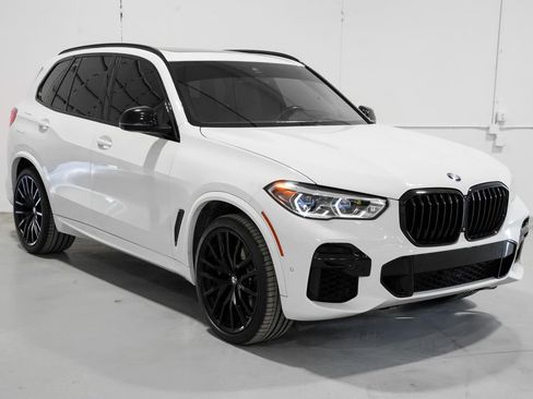 Used 2022 BMW X5 M50i w/ Executive Package image 8