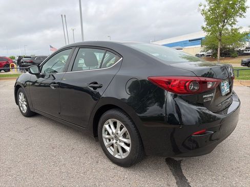 Used 2016 MAZDA MAZDA3 i Sport w/ Preferred Equipment Package image 3