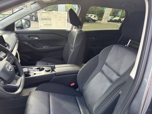 New 2026 Nissan Rogue SV image 10