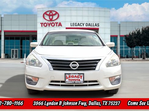 Used 2014 Nissan Altima 2.5 SV FWD image 5