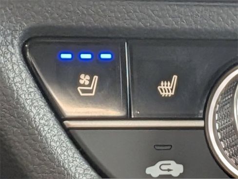 Certified 2025 Acura ADX A-Spec image 28