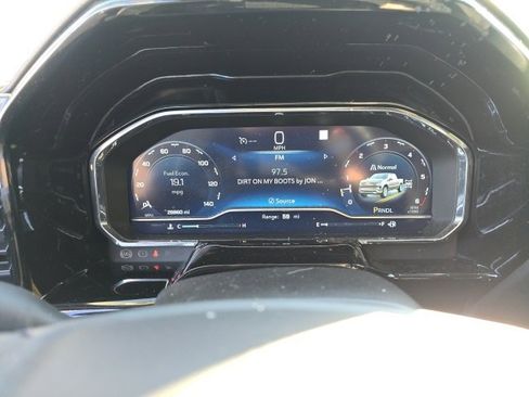 Used 2023 Chevrolet Silverado 1500 RST image 24