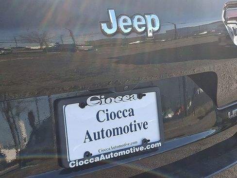 Used 2023 Jeep Grand Cherokee L Limited w/ Trailer Tow Group (B) image 32