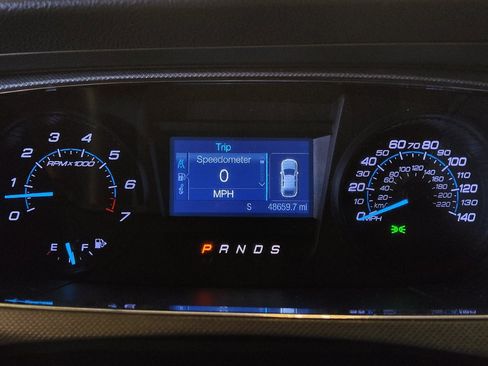 Used 2018 Ford Taurus SE FWD image 23