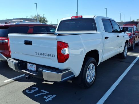Used 2015 Toyota Tundra SR5 w/ SR5 Upgrade Package RWD image 4