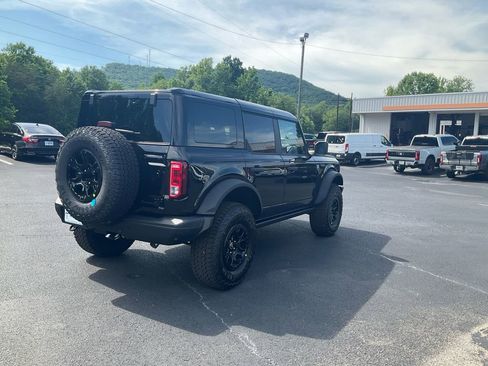 New 2026 Ford Bronco Big Bend w/ Black Diamond Package AWD/4WD image 5