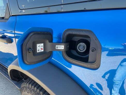 Used 2024 Ford Bronco Badlands AWD/4WD image 50