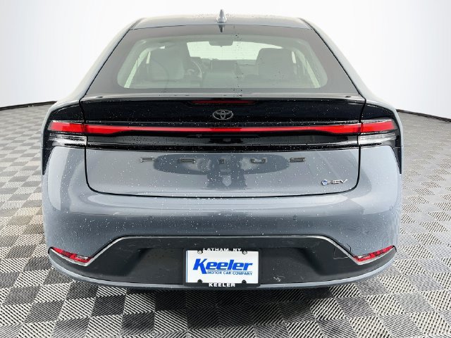 Used 2023 Toyota Prius LE AWD/4WD image 5