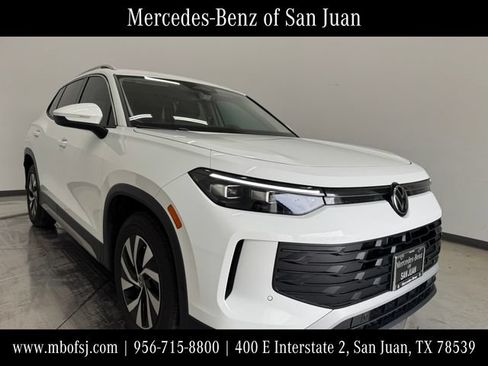 Used 2025 Volkswagen Tiguan S FWD image 1