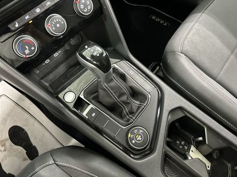 Certified 2023 Volkswagen Taos SE AWD/4WD image 17