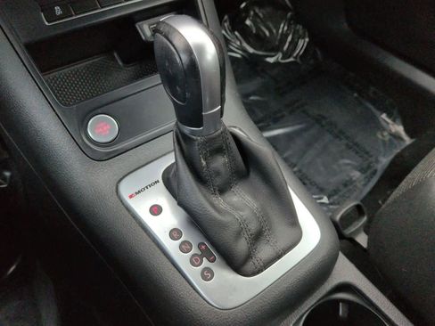 Used 2018 Volkswagen Tiguan Limited image 32