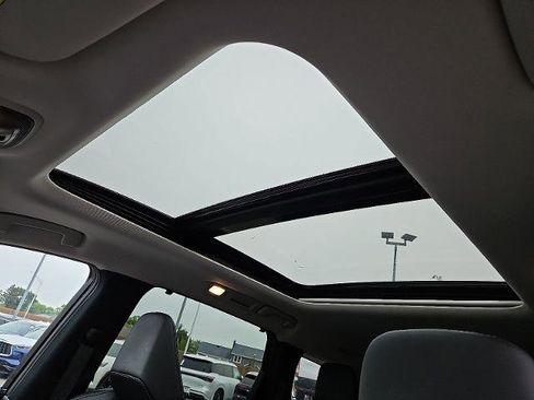 Certified 2023 INFINITI QX60 Luxe w/ Performance Audio Package image 15