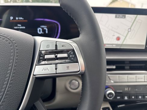 New 2025 Kia Telluride S image 19