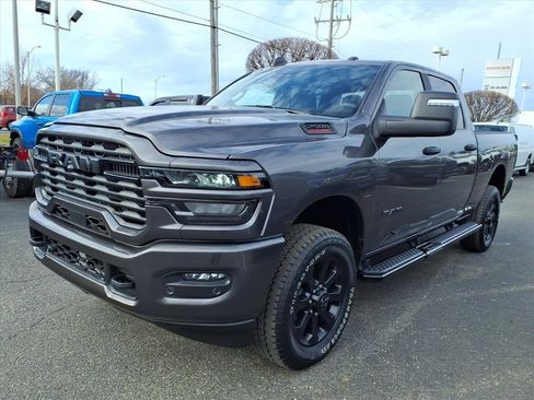 Used 2025 RAM 2500 Big Horn image 3