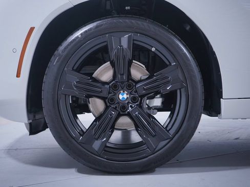 Used 2026 BMW X3 xDrive30i w/ M Sport Package AWD/4WD image 2