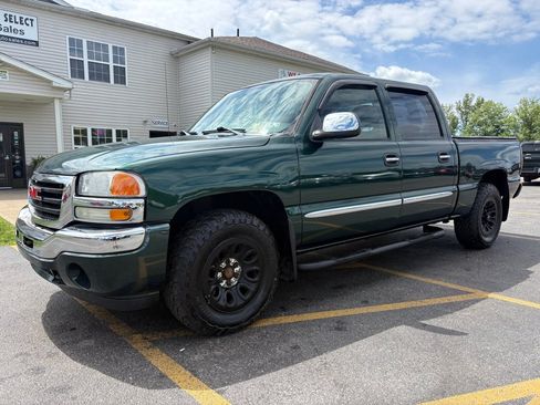 Used 2006 GMC Sierra 1500 SL w/ Chrome Exterior Package AWD/4WD image 2