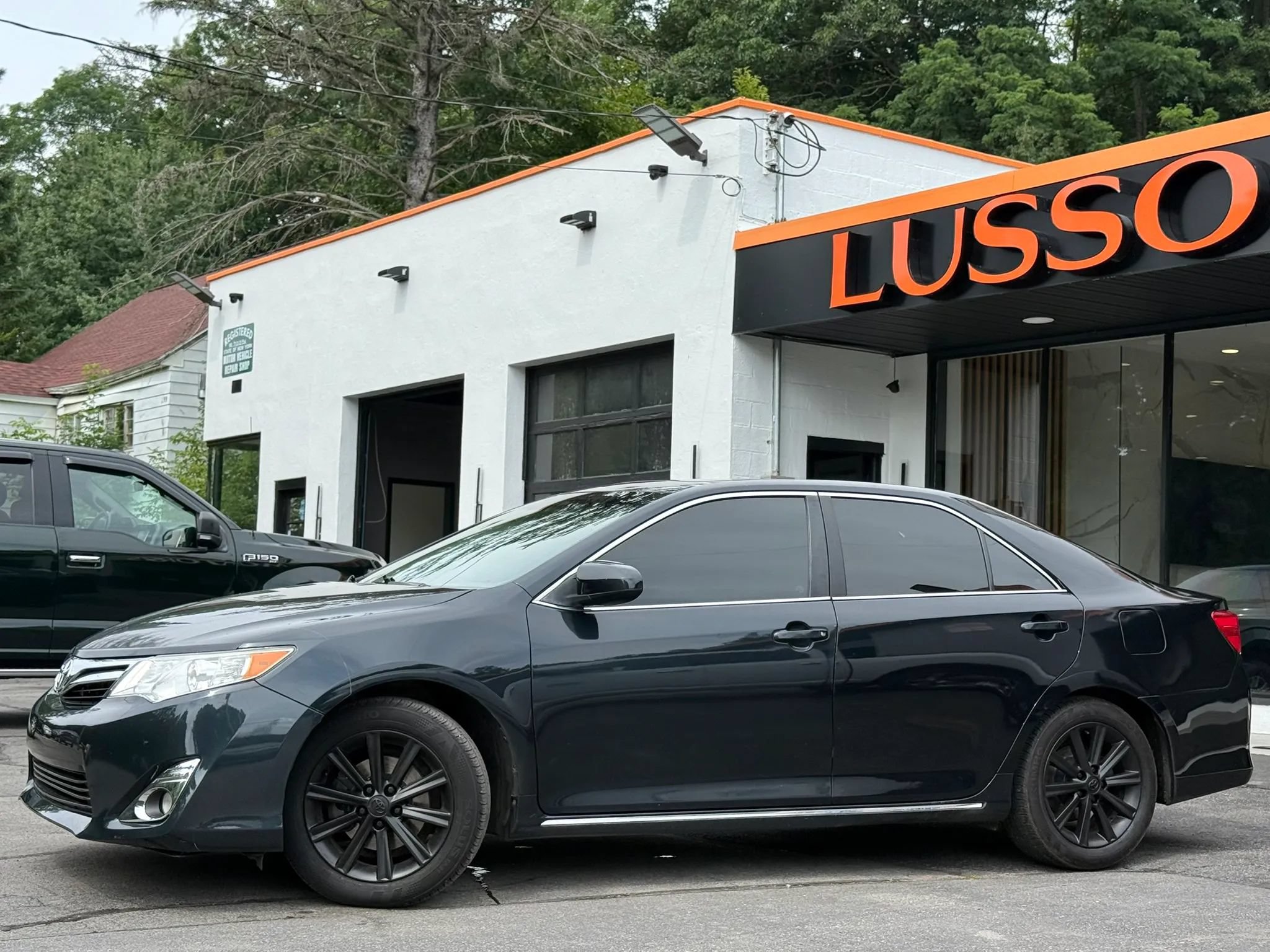 Used 2014 Toyota Camry XLE w/ Convenience Package FWD image 49