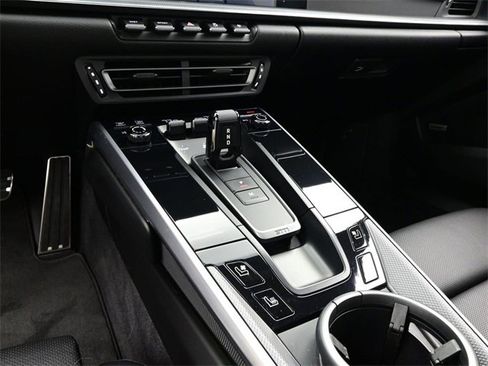 Used 2021 Porsche 911 Carrera 4 image 11