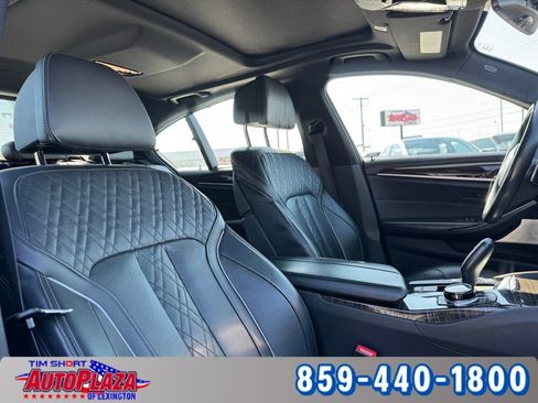 Used 2019 BMW M550i xDrive w/ Premium Package image 49